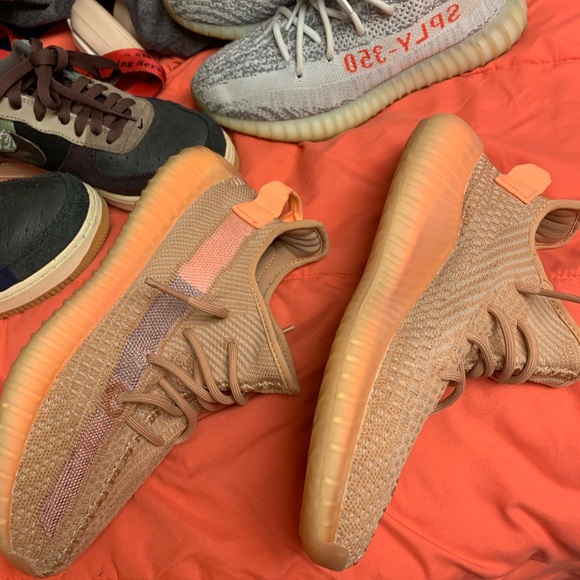 Yeezy Boost 350 V2 Clay sz 7 - Picture 4 of 5